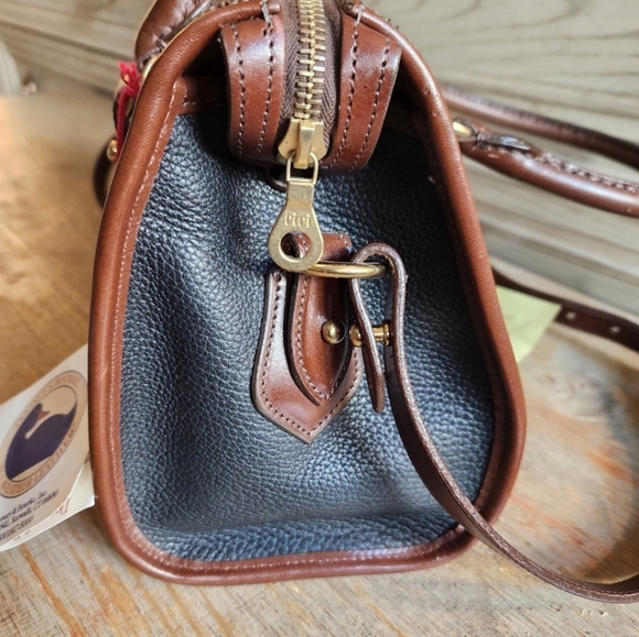 NWT Vintage Dooney & Bourke Black Large Satchel Shoulder Bag - Picture 5 of 12